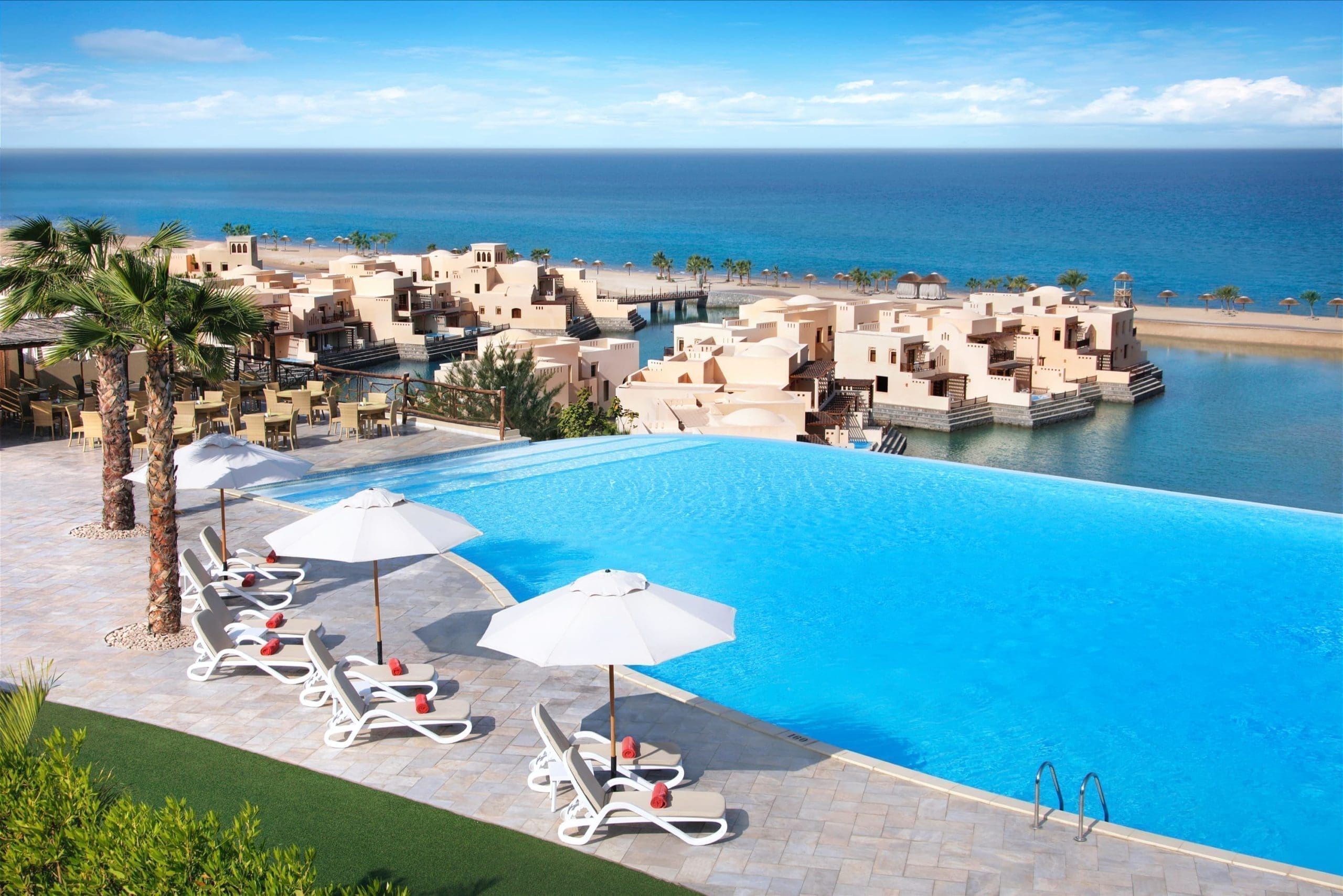 The Cove Rotana Resort _Sunset Pool
