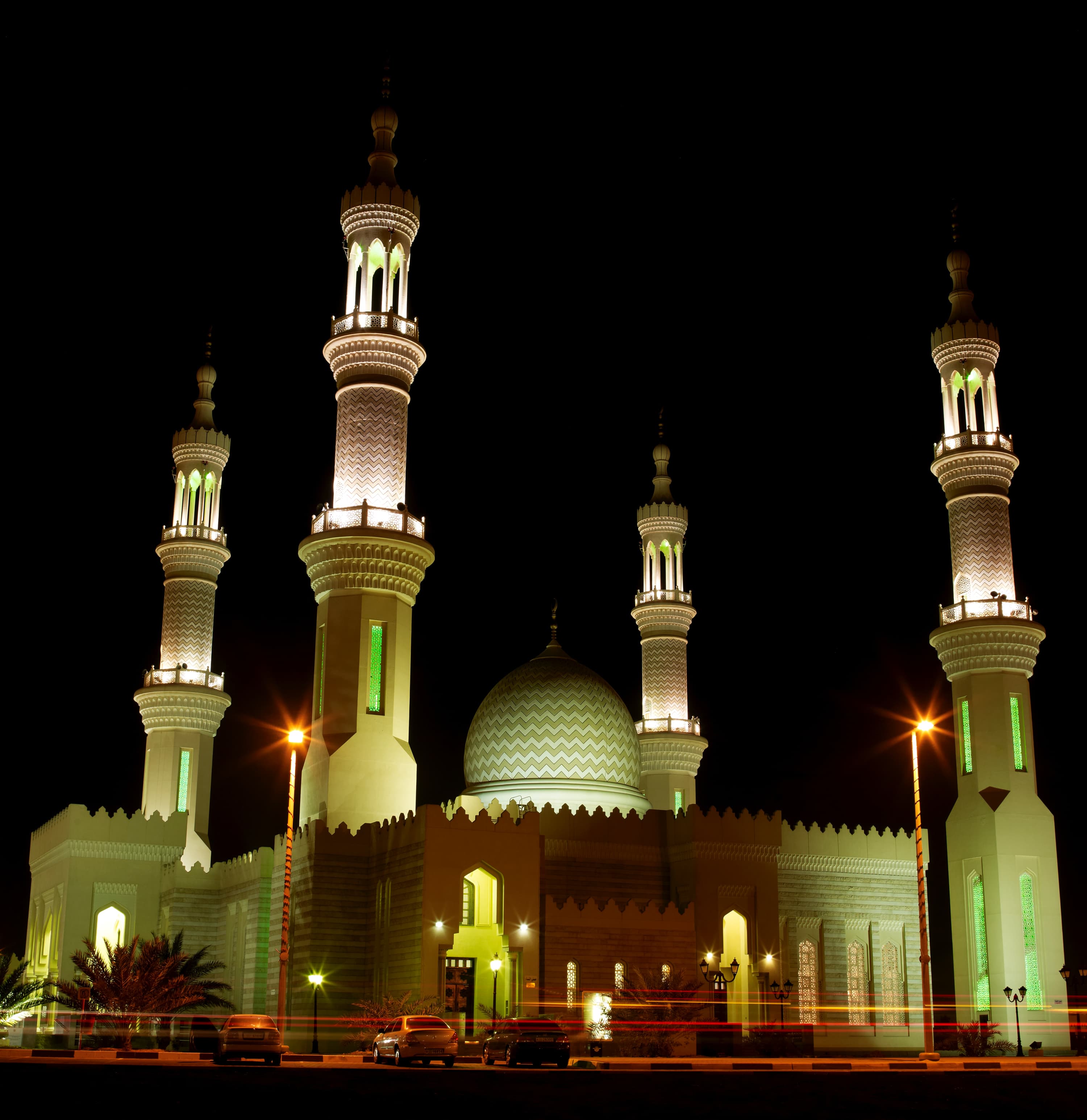 Sheikh Zayed Mosque Night View