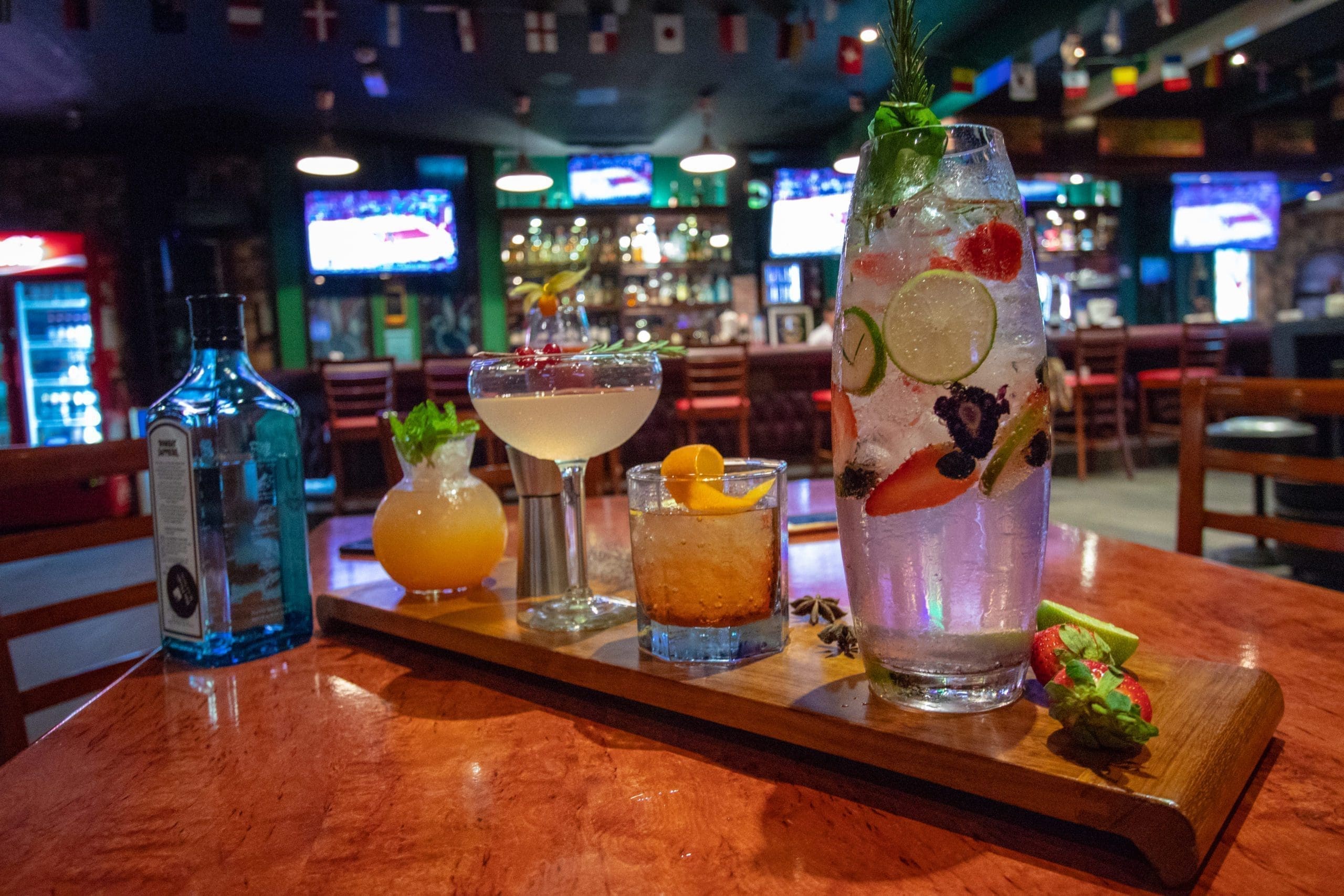 Pebbles Sports Bar food and drink